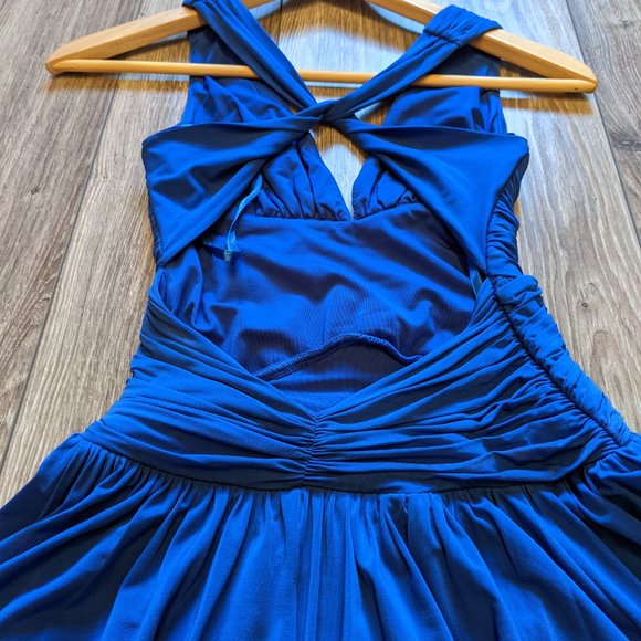 EUC (XXS) - BCBG MAXAZRIA Cross back Cocktail Dress - Picture 5 of 9